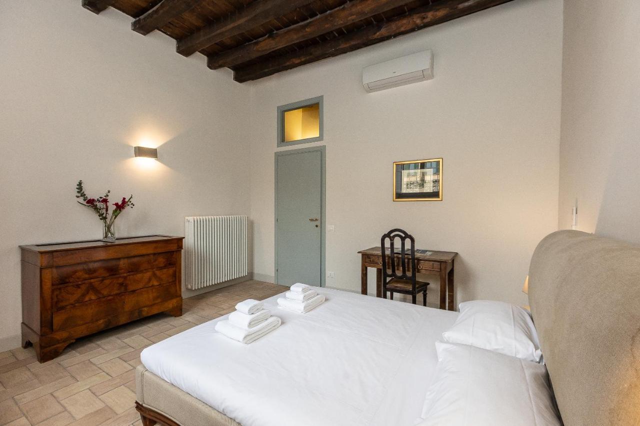 Rome Historical Apartment - Arco Dei Banchi Exterior photo